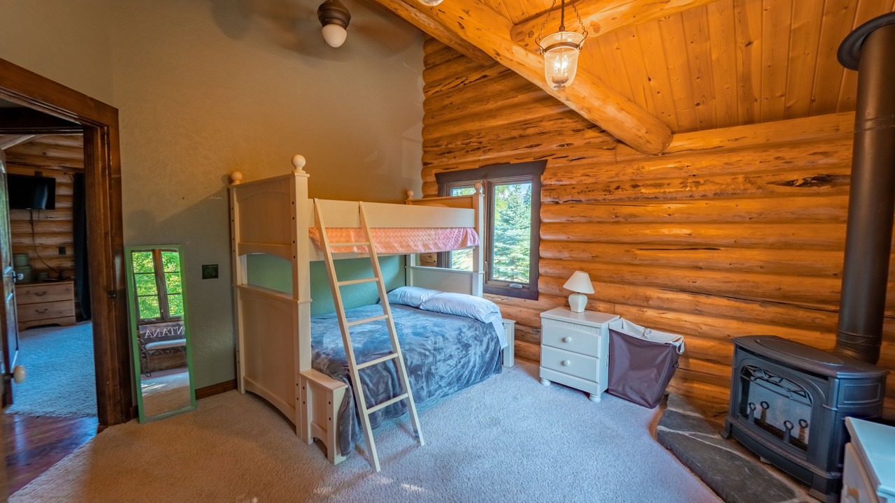 Photo of Bedroom in Troy