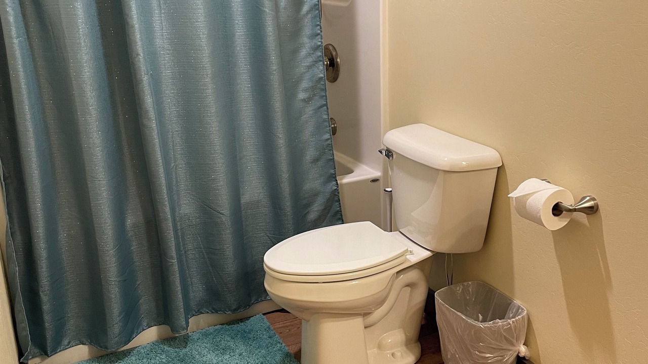Photo of Bathroom in Gardiner