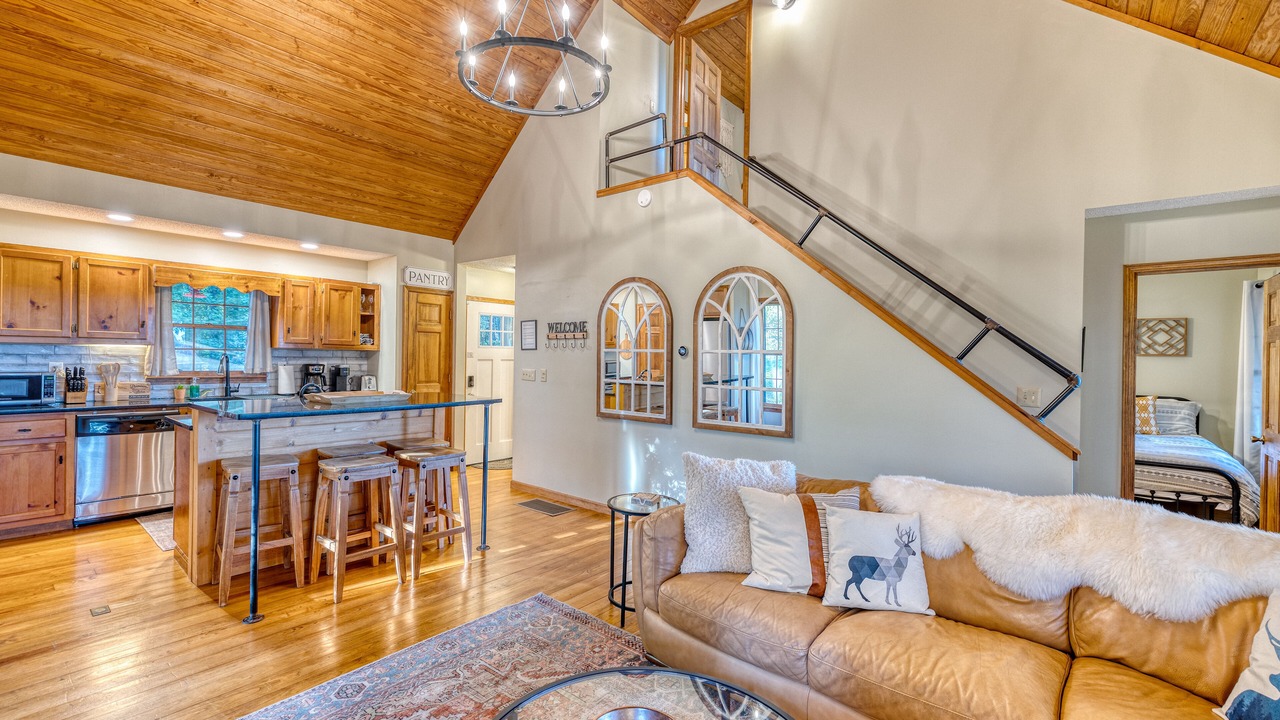 Photo of Livingroom in Walnut Mountain