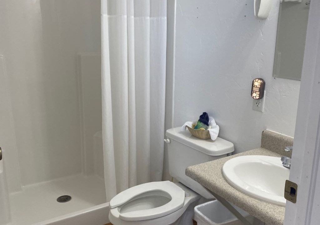 Photo of Bathroom in Glendo