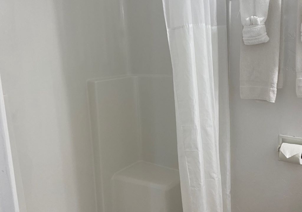 Photo of Bathroom in Glendo