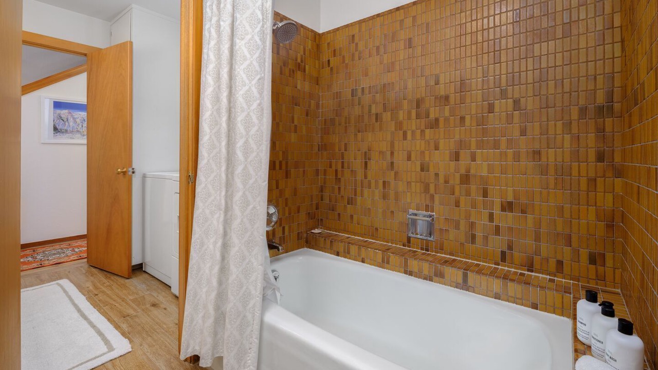Photo of Bathroom in Teton Pines