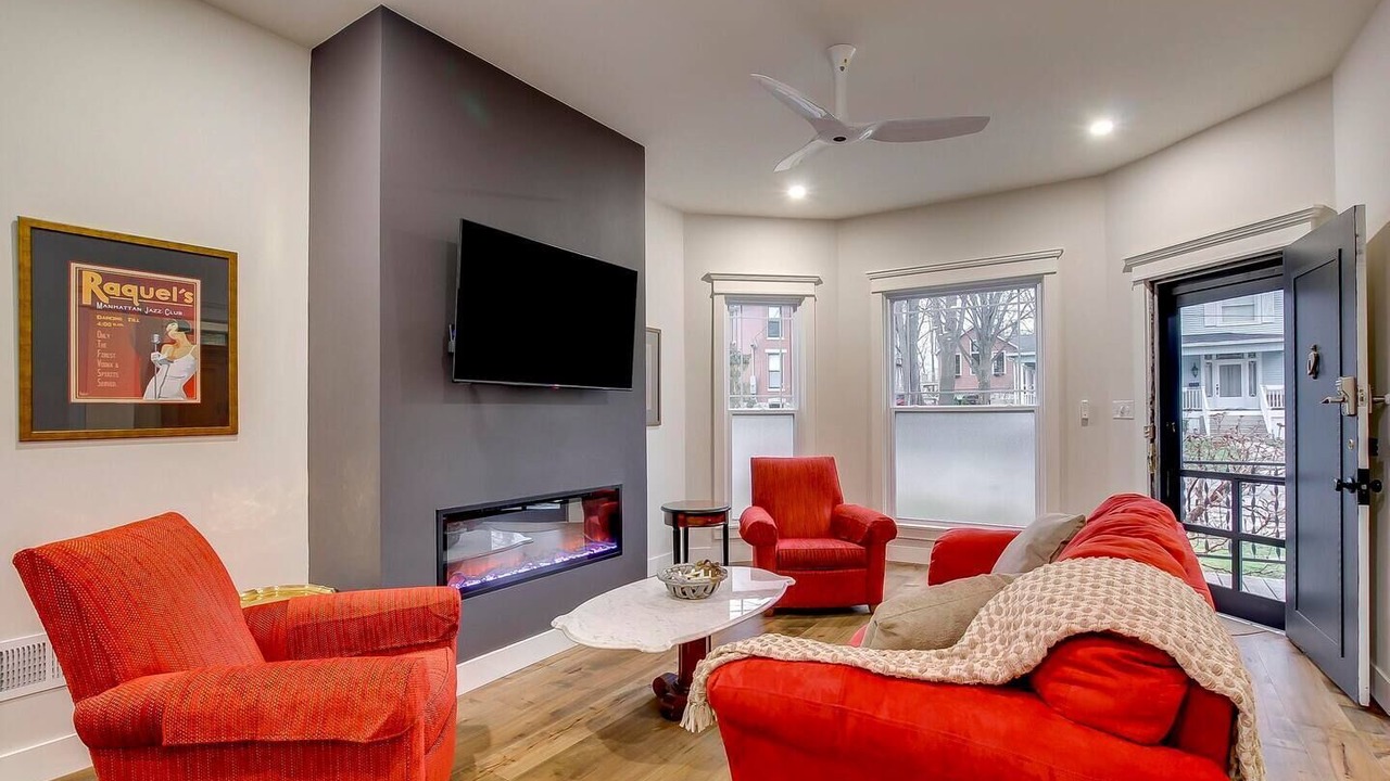 Photo of Livingroom in Crescent Hill