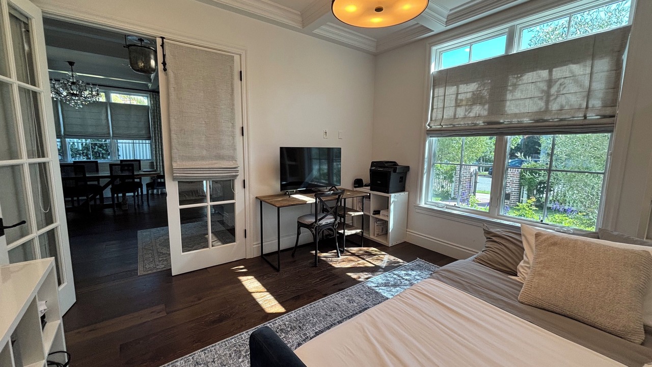Photo of Bedroom in North of Wilshire
