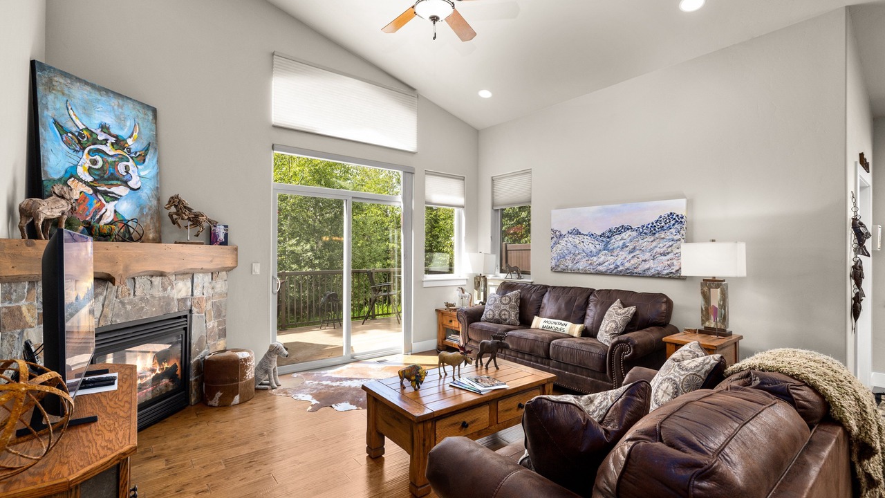 Photo of Livingroom in Columbia Falls