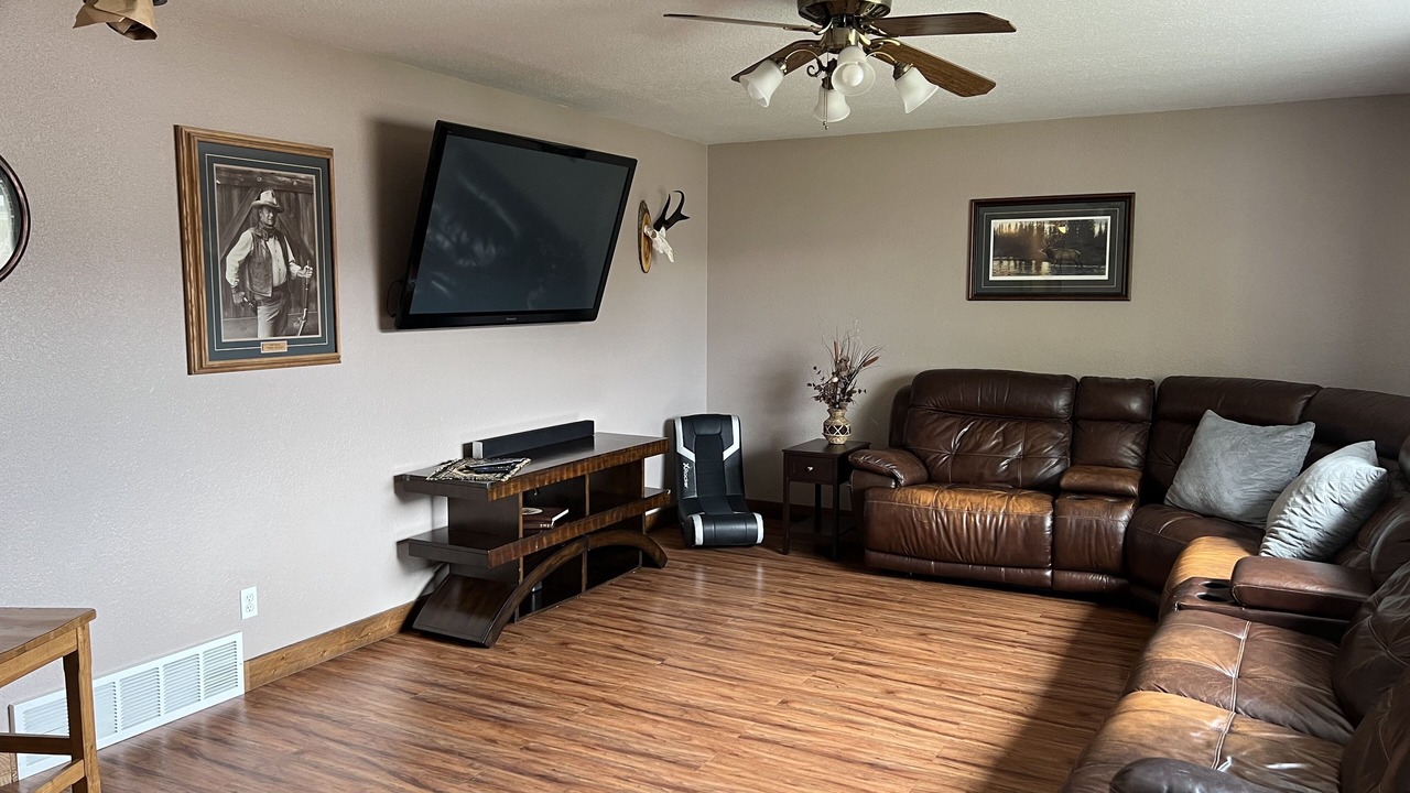 Photo of Livingroom in Evergreen