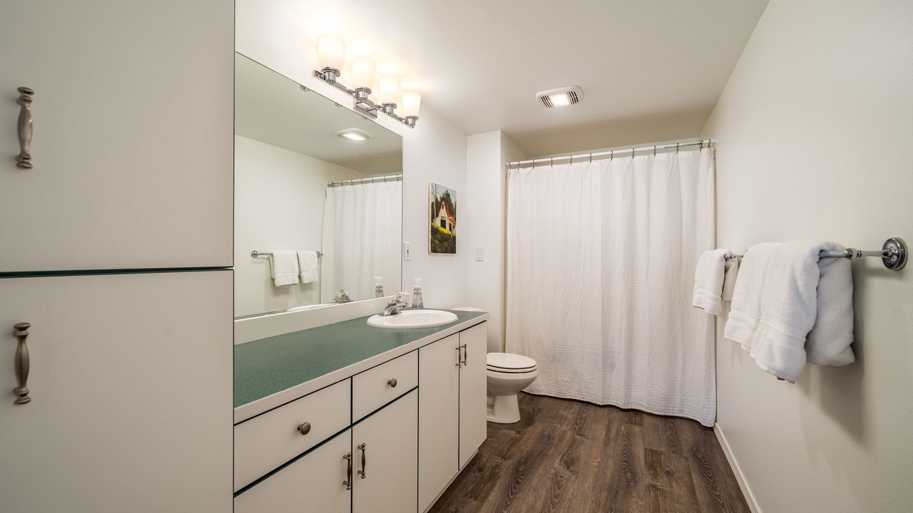 Photo of Bathroom in Wapato Point