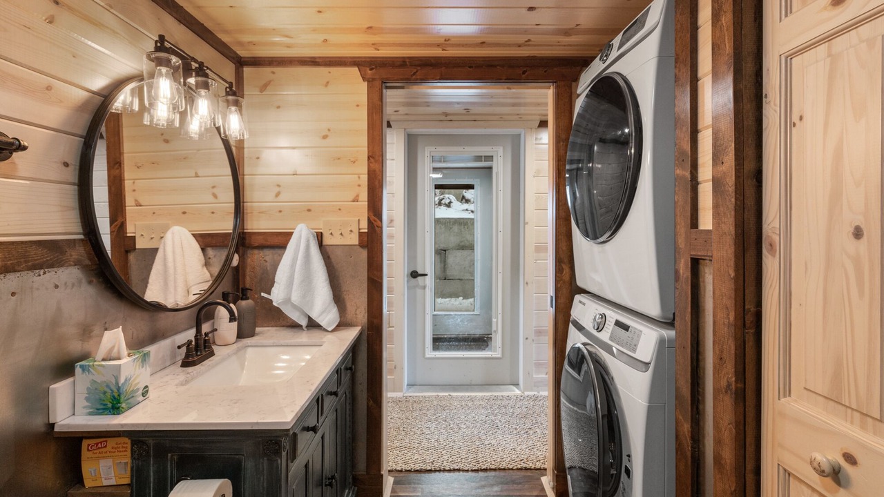 Photo of Bathroom in Big Timber