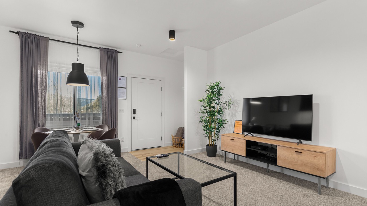 Photo of Livingroom in Gardiner