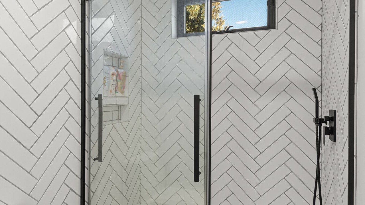 Photo of Bathroom in Gardiner