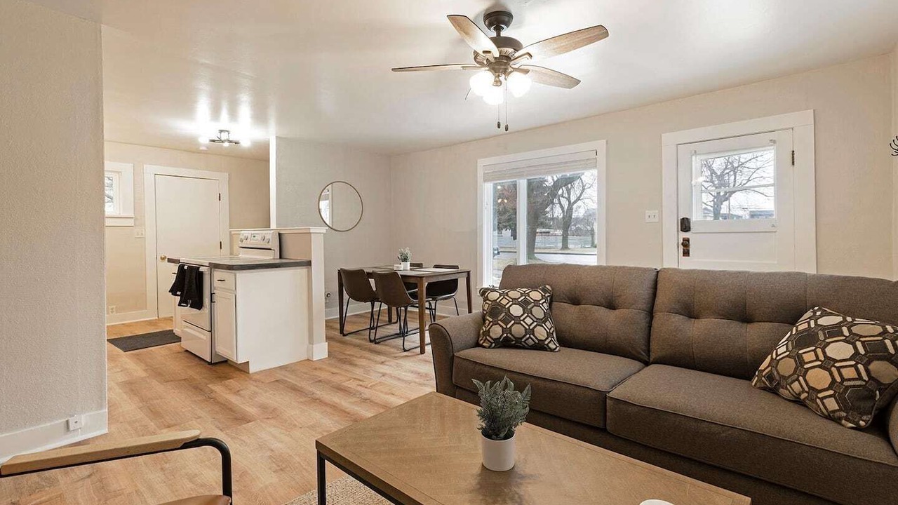 Photo of Livingroom in Rose Park