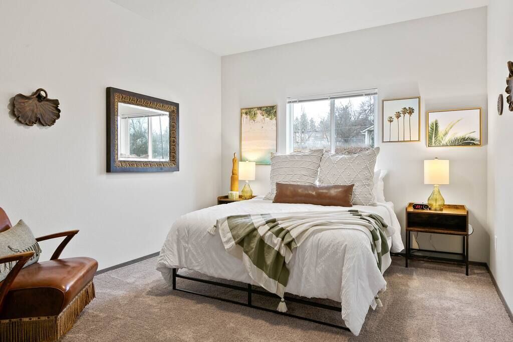 Photo of Bedroom in South Perry District