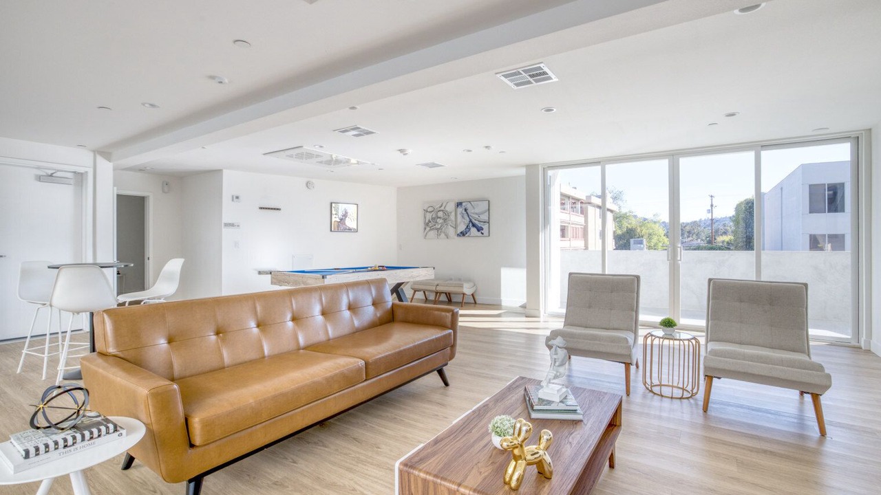 Photo of Bedroom in NoHo Arts District