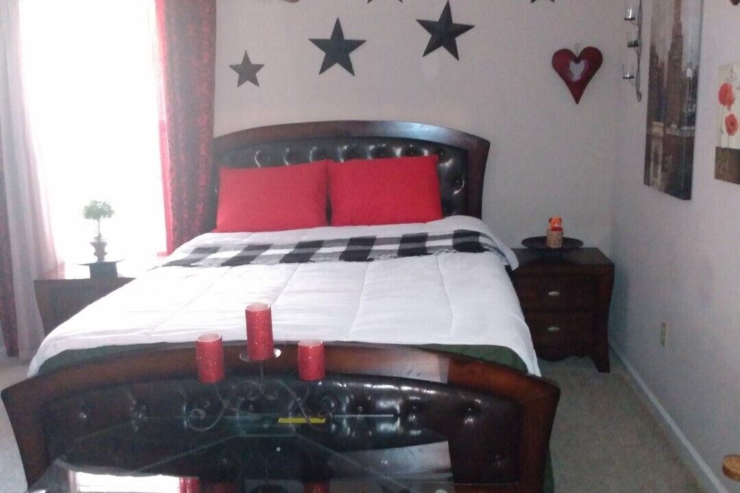 Photo of Bedroom in Bartlett