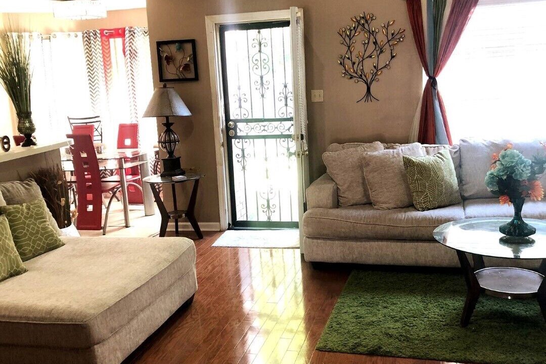 Photo of Livingroom in Bartlett