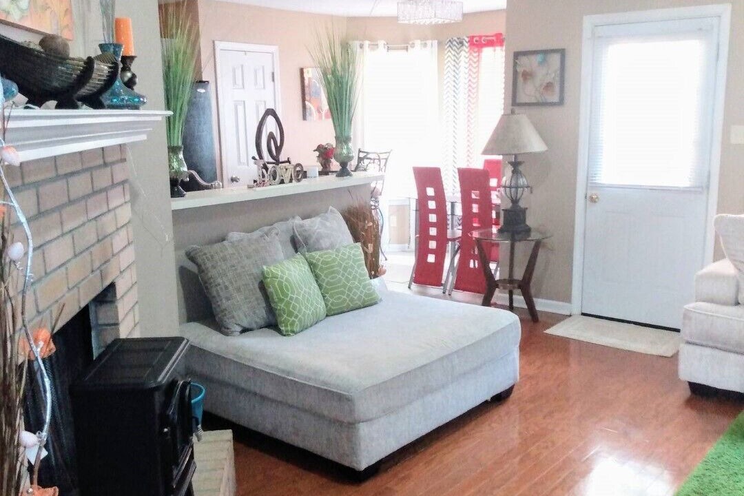 Photo of Livingroom in Bartlett