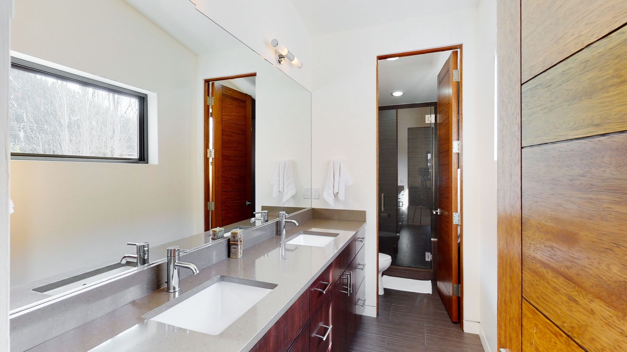 Photo of Bathroom in Warm Springs