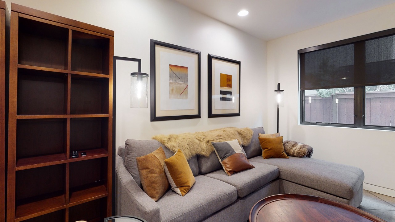 Photo of Livingroom in Warm Springs