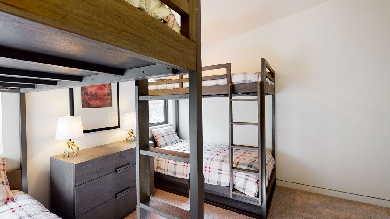 Photo of Bedroom in Warm Springs