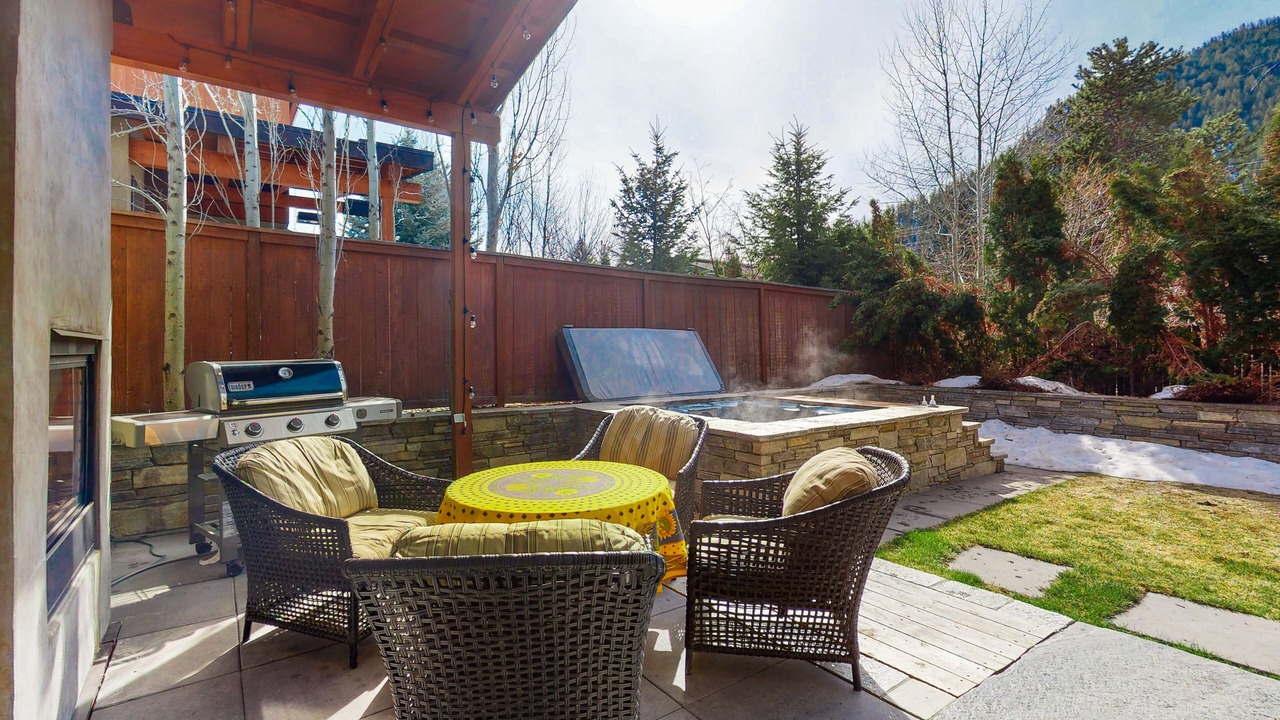 Photo of Patio Balcony in Warm Springs