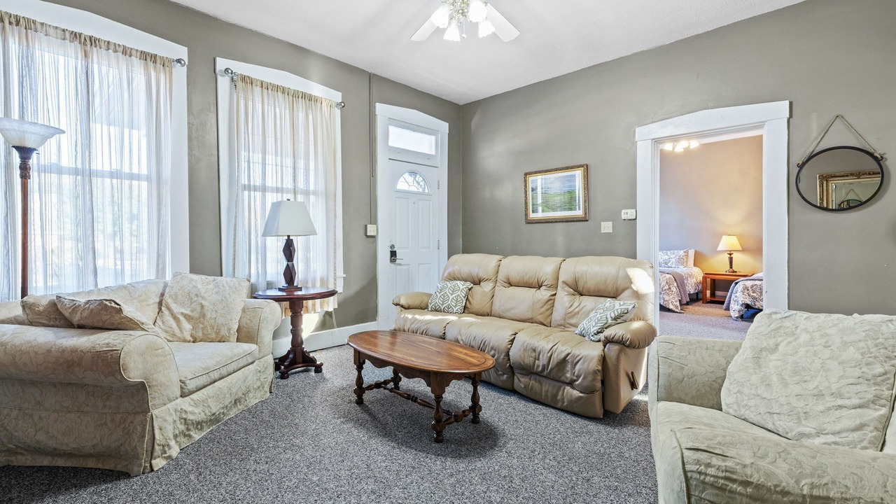 Photo of Livingroom in Babe Denny