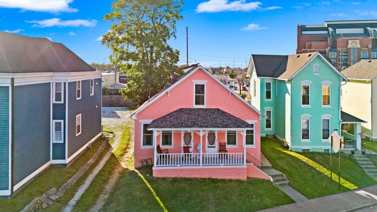 Photo of Outdoor in Babe Denny