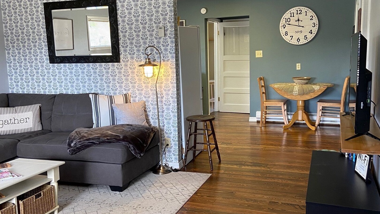 Photo of Livingroom in Dillon
