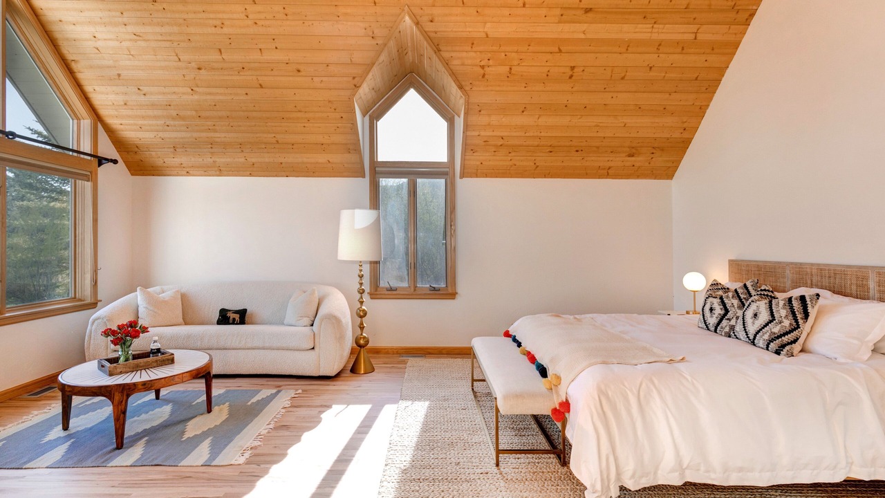Photo of Bedroom in Teton Pines