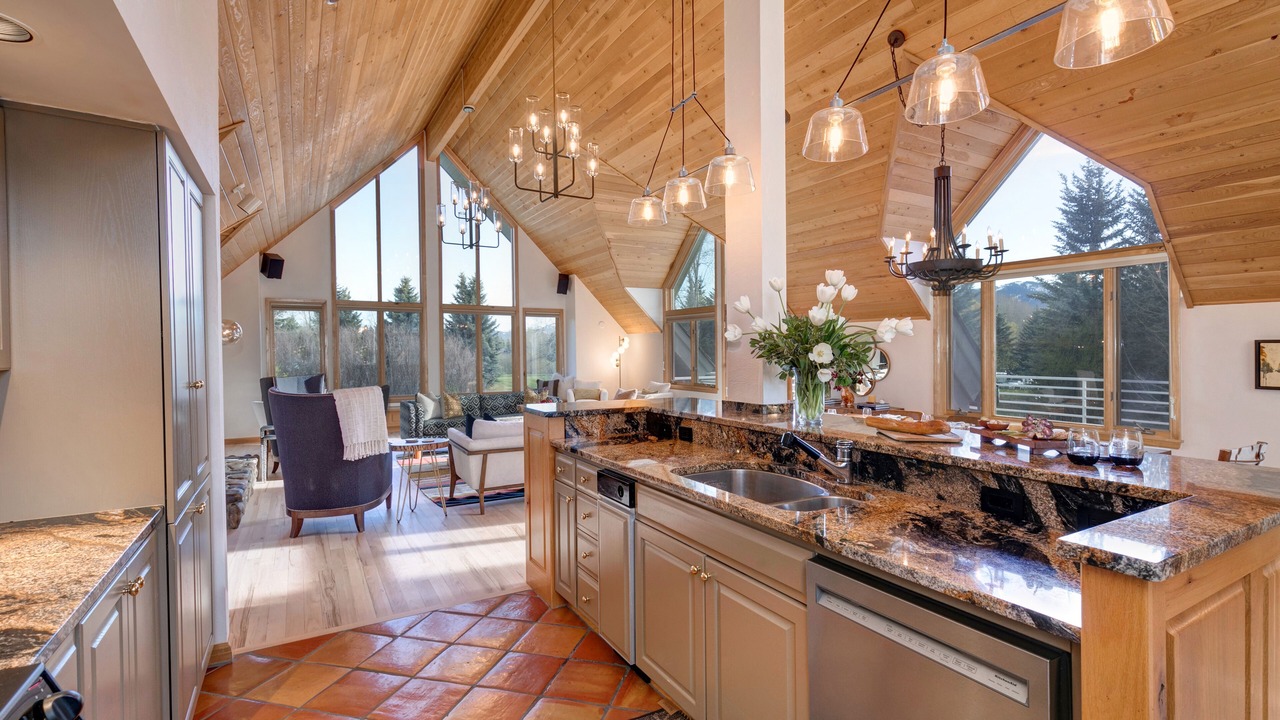 Photo of Kitchen in Teton Pines