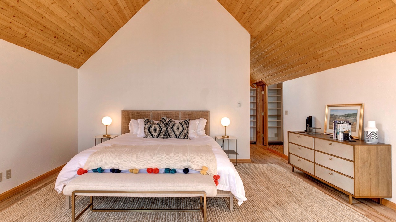 Photo of Bedroom in Teton Pines