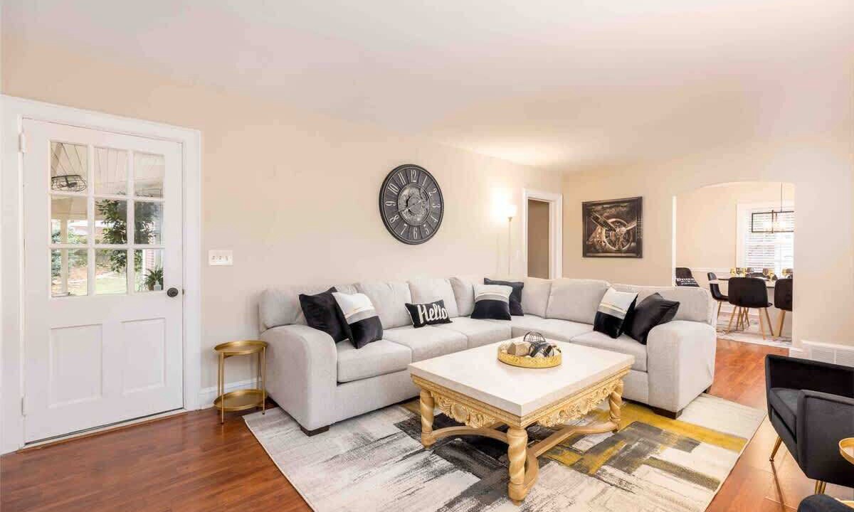 Photo of Livingroom in High Point