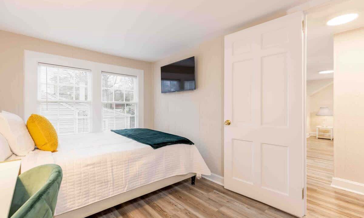 Photo of Bedroom in High Point