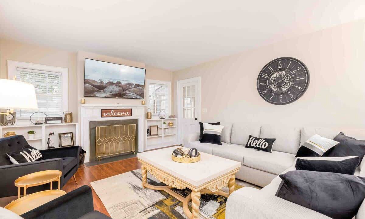 Photo of Livingroom in High Point