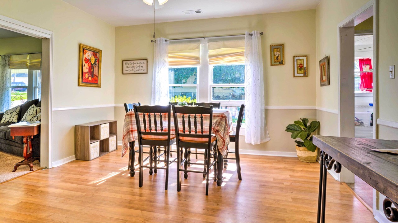Photo of Livingroom in Corinth