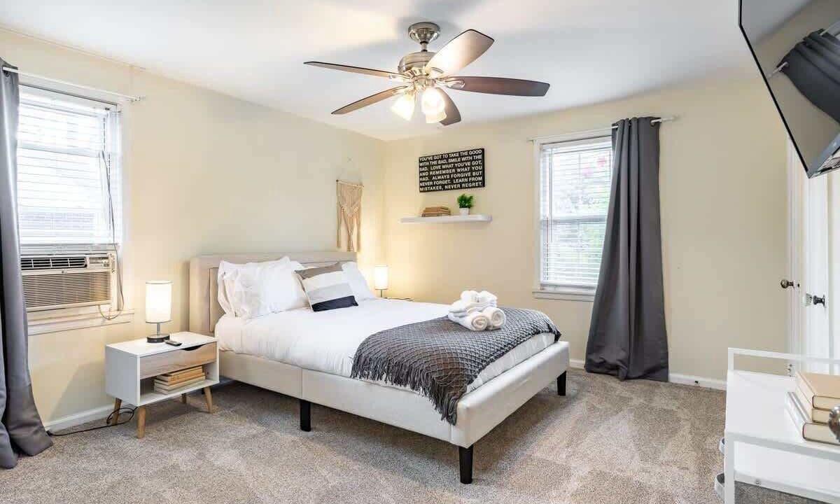 Photo of Bedroom in Royal Oak