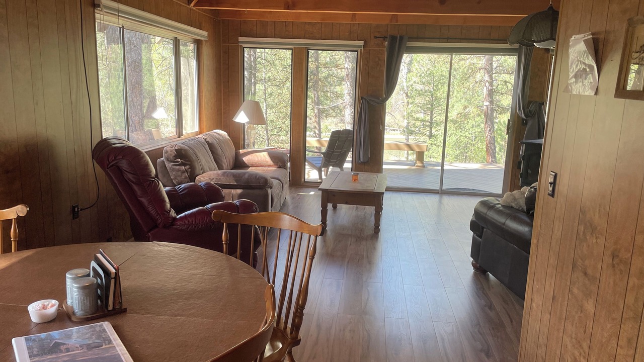 Photo of Livingroom in Garden Valley