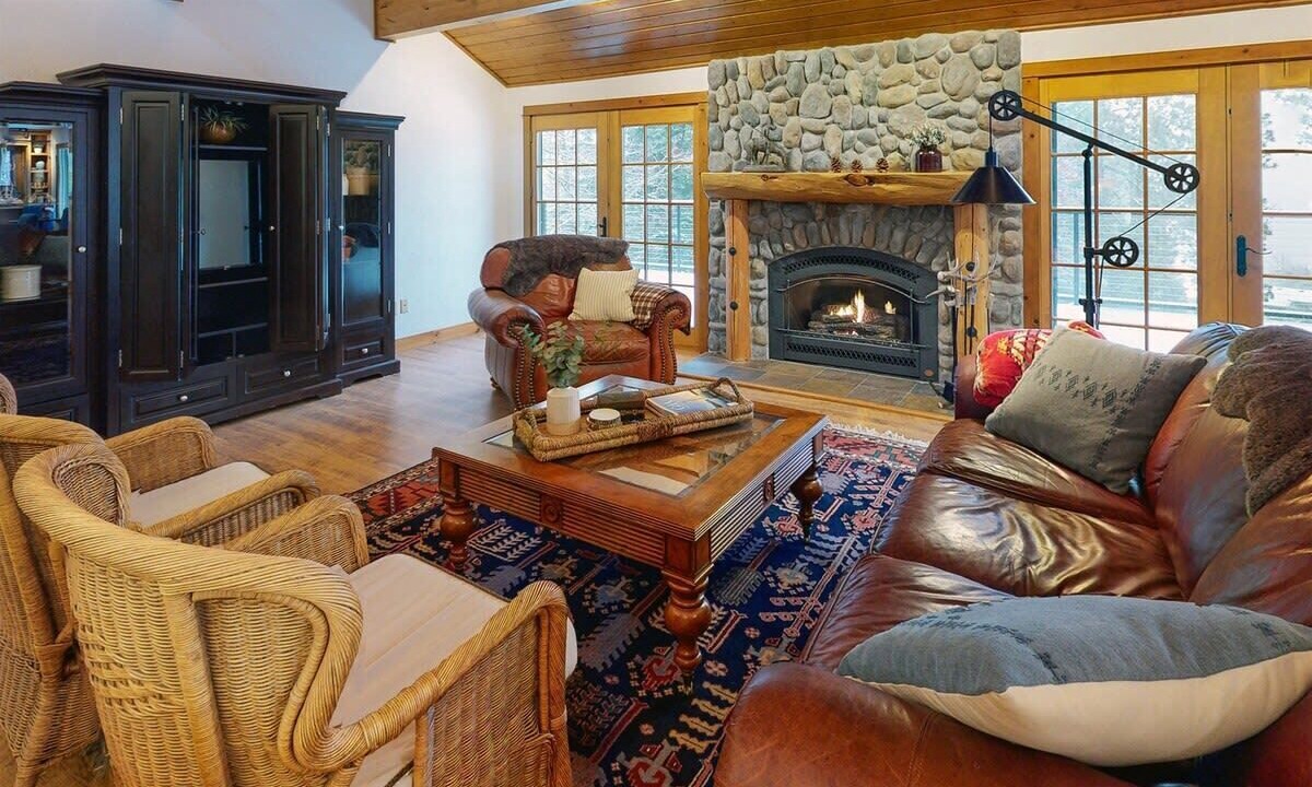 Photo of Livingroom in Hayden View Estates