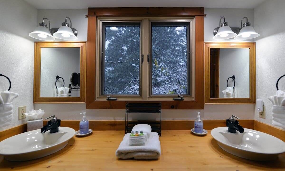 Photo of Bathroom in Hayden View Estates