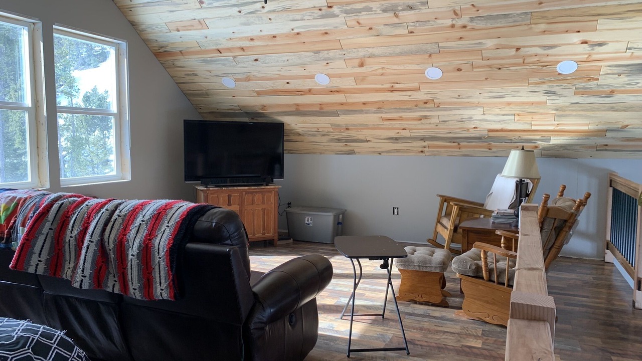 Photo of Livingroom in Wise River