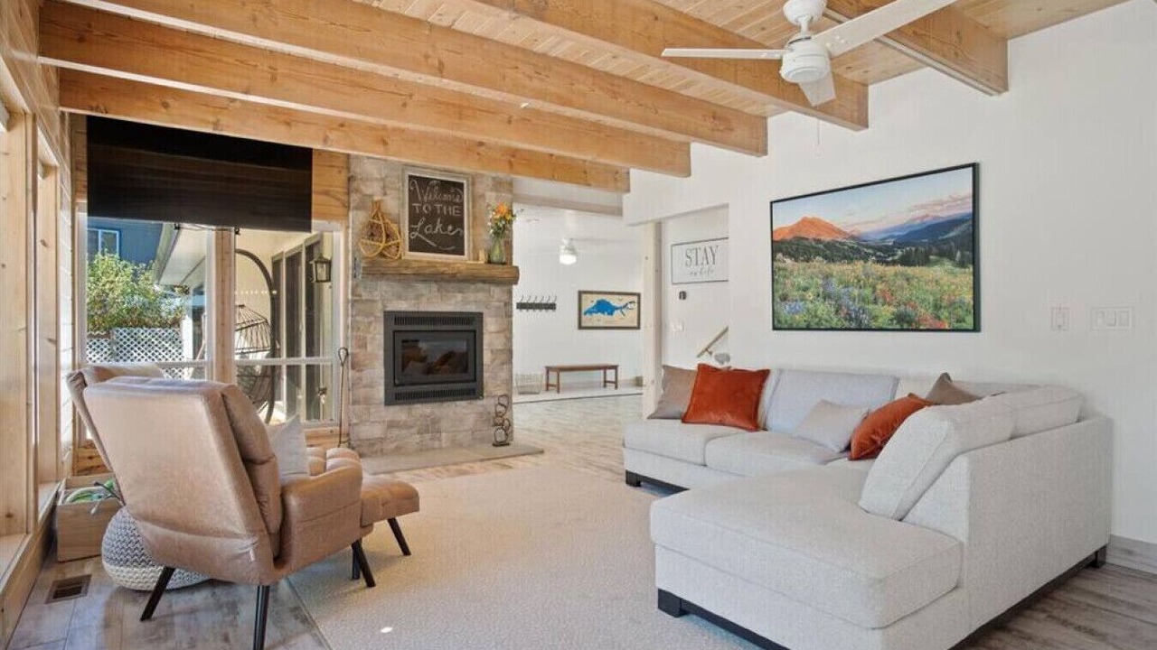Photo of Livingroom in Tamarack Resort