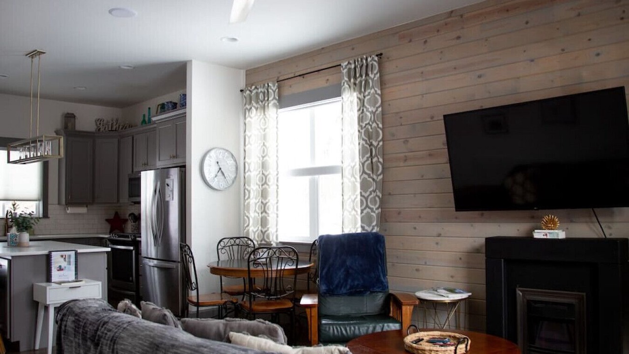 Photo of Livingroom in Four Corners