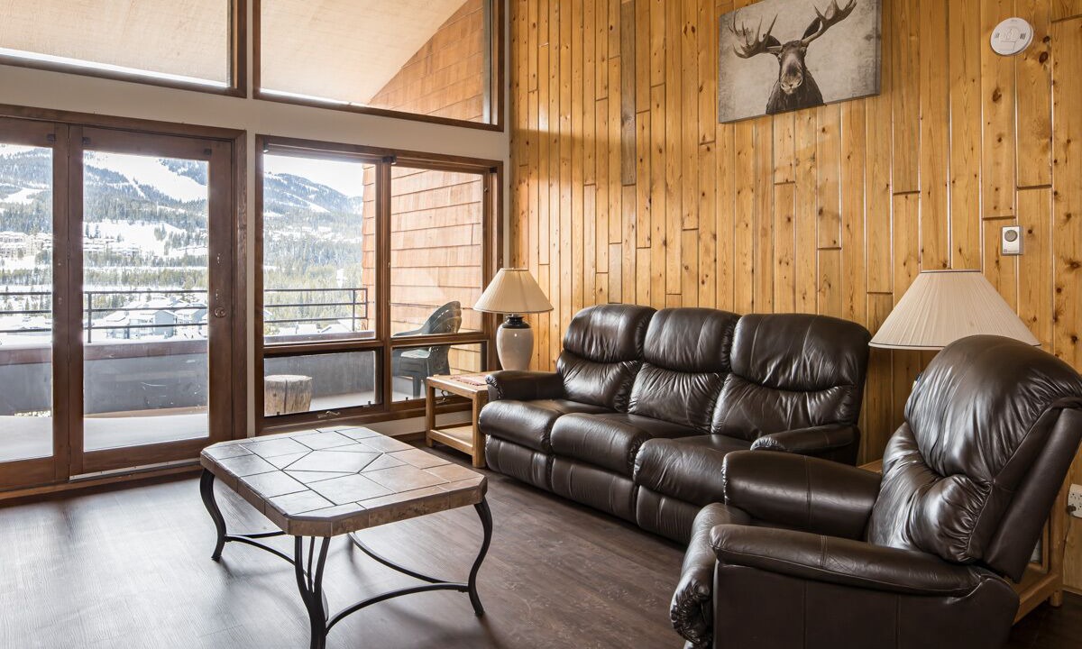 Photo of Livingroom in Big Sky