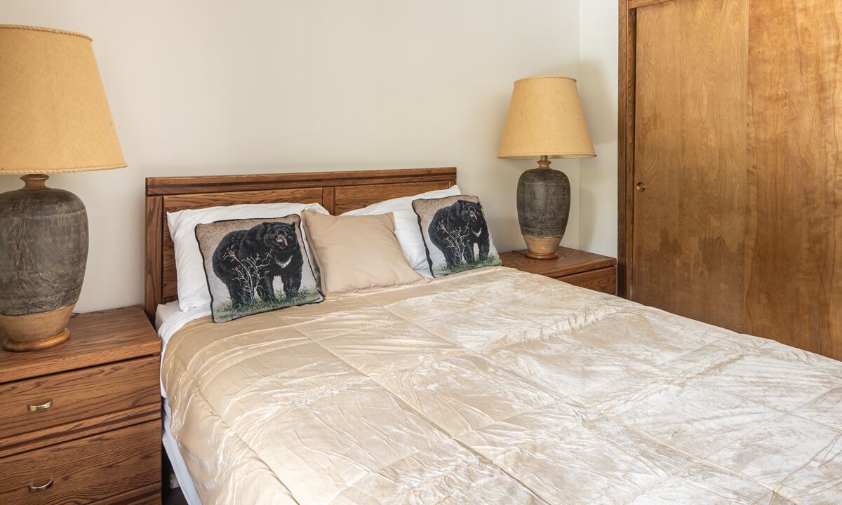 Photo of Bedroom in Big Sky