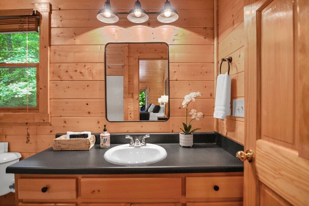 Photo of Bathroom in Ellijay