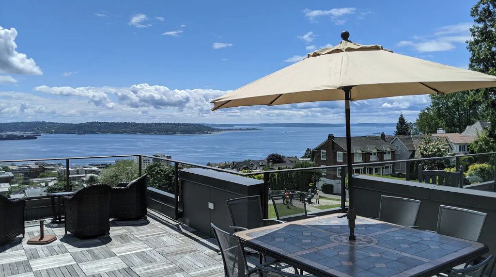 Photo of Outdoor in Lower Queen Anne