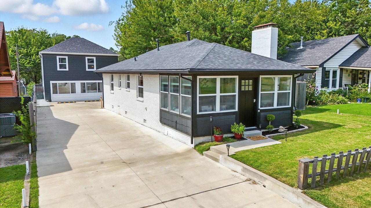 Photo of Outdoor in Cherry Street