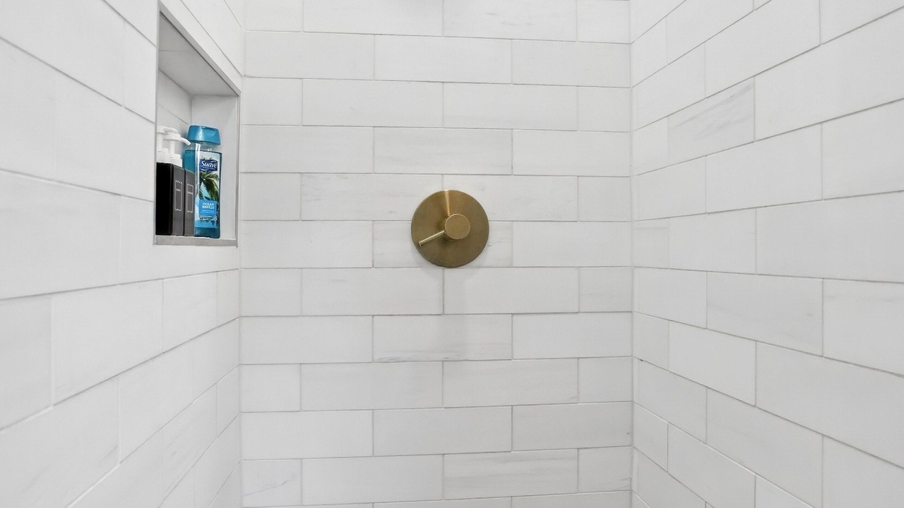 Photo of Bathroom in Cherry Street