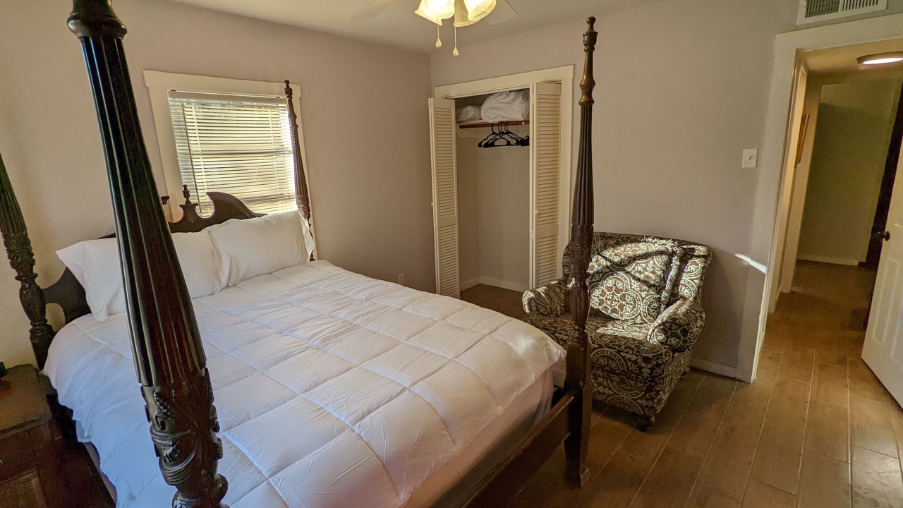 Photo of Bedroom in Lake Houston