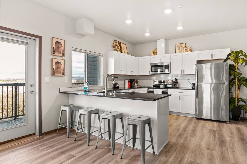 Photo of Kitchen in South Perry District