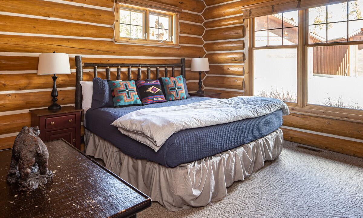 Photo of Bedroom in Powder Ridge